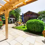 Bed & Breakfast Denggenhof 3*