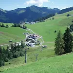 Denggenhof Oda ve Kahvaltı
