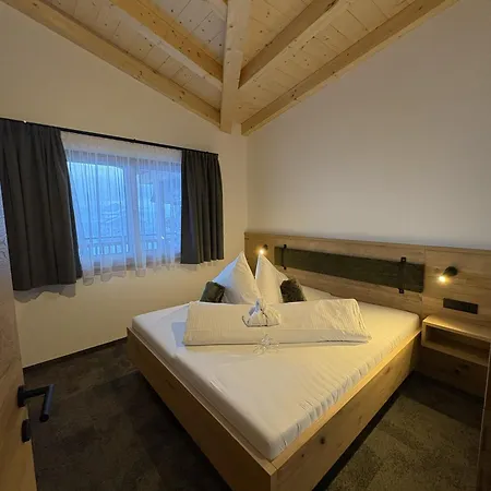 Denggenhof Bed & Breakfast 3*