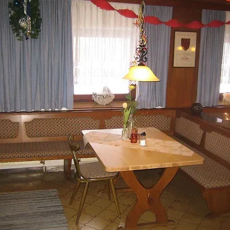 Denggenhof Bed & Breakfast 3*