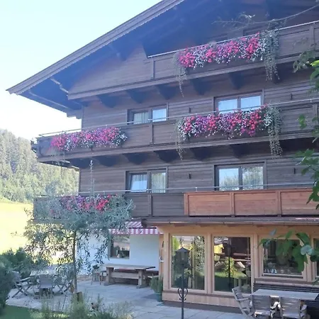 Bed & Breakfast Denggenhof Söll