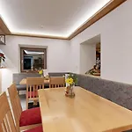 Denggenhof Bed and Breakfast Söll